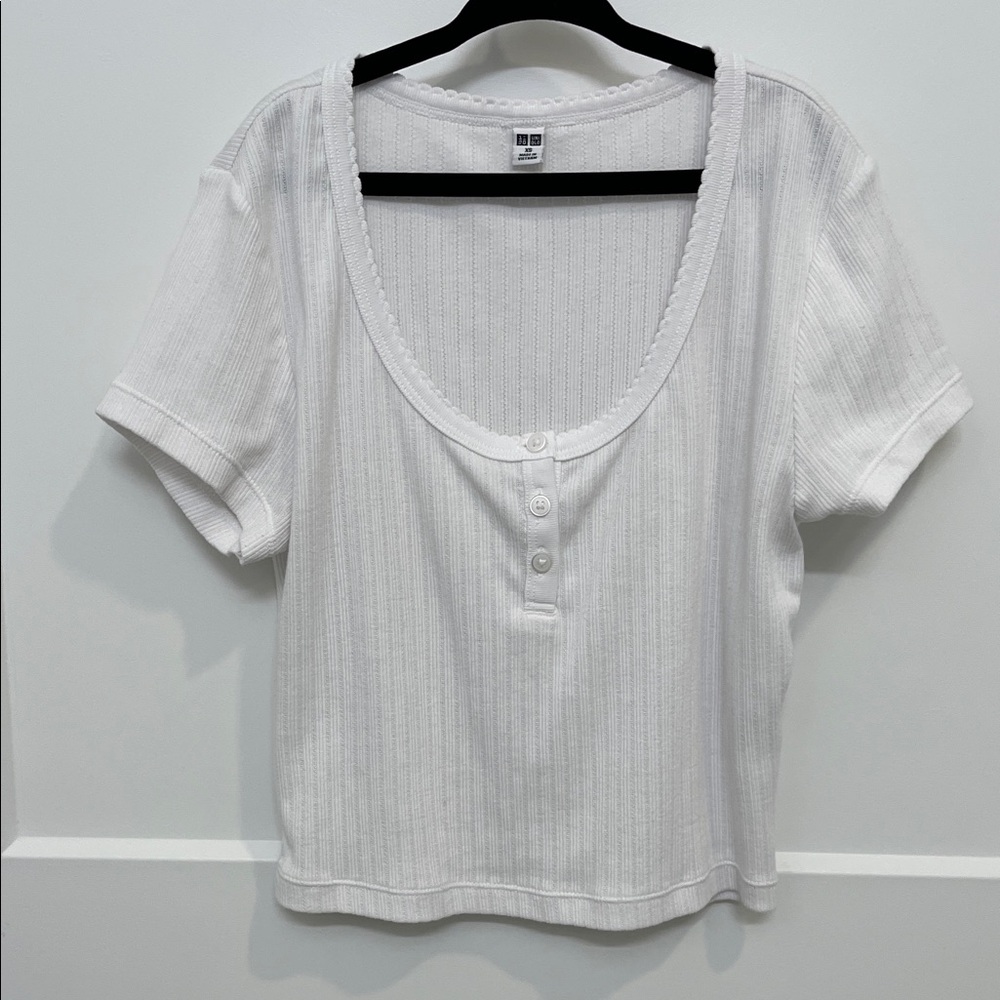 Uniqlo white crop pointelle top XS